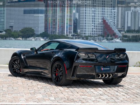 Used 2016 Chevrolet Corvette Z06 w/ 3LZ Preferred Equipment Group RWD image 14