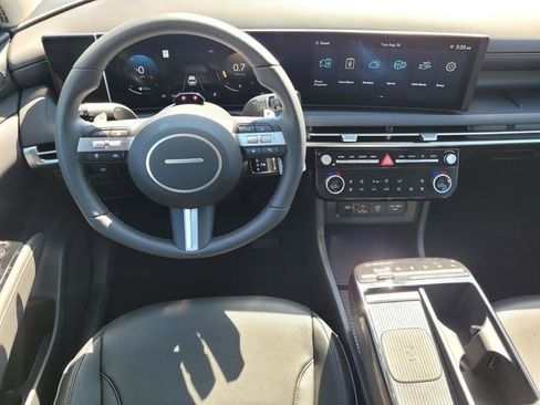 New 2025 Hyundai Tucson Limited image 24