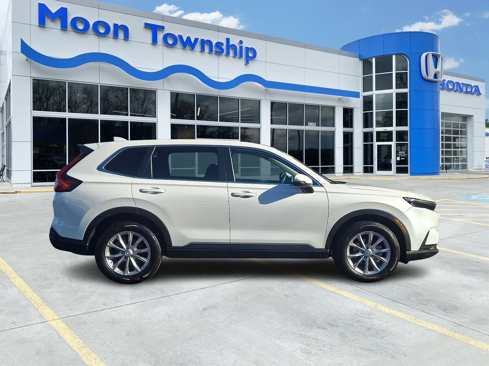 Used 2024 Honda CR-V EX image 7