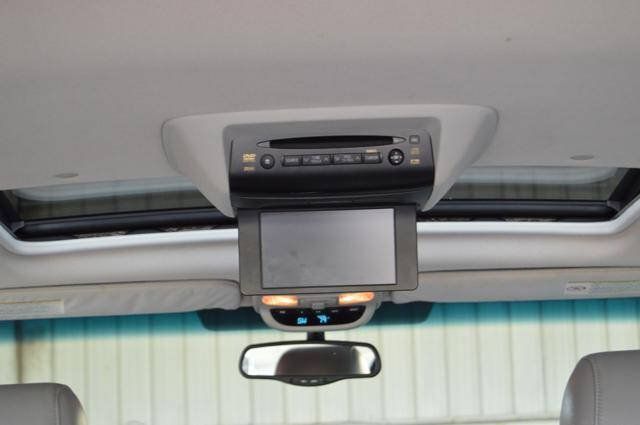 Used 2004 Toyota Sienna XLE Limited w/ Limited Pkg 5 FWD image 55