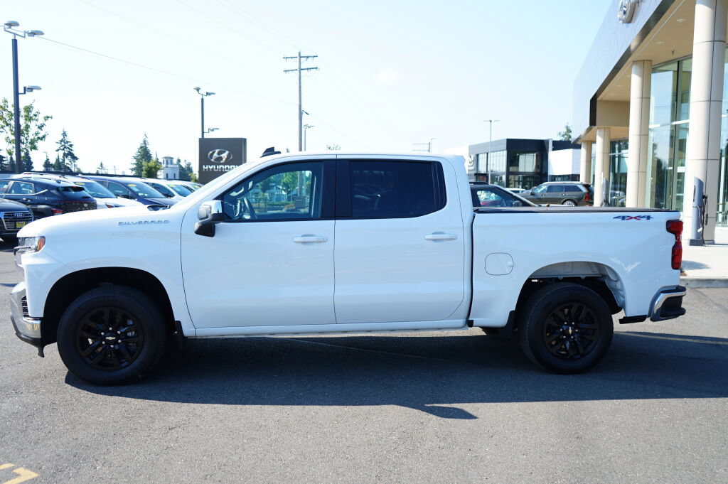 Used 2022 Chevrolet Silverado 1500 LT AWD/4WD image 8