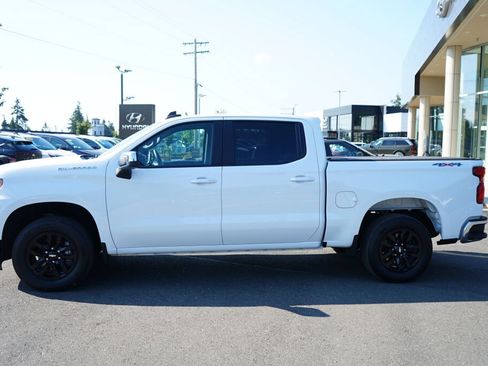 Used 2022 Chevrolet Silverado 1500 LT AWD/4WD image 8