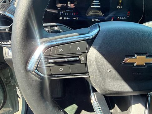 Used 2026 Chevrolet Equinox LT AWD/4WD image 21