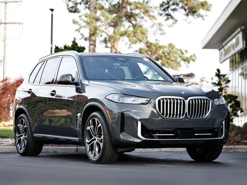Certified 2026 BMW X5 xDrive40i AWD/4WD image 1