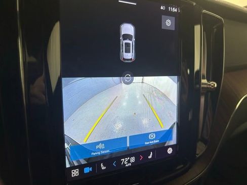 Certified 2023 Volvo XC60 T8 Plus AWD/4WD image 17