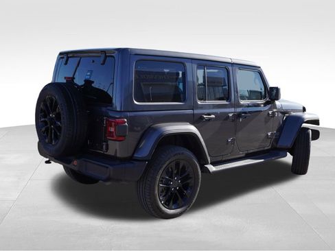 Certified 2025 Jeep Wrangler Unlimited Sahara image 3