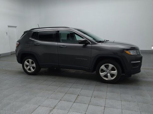 Used 2018 Jeep Compass Latitude w/ Popular Equipment Group image 11