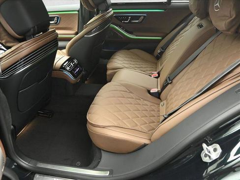 New 2026 Mercedes-Benz S 580 4MATIC Sedan image 17