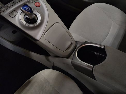 Used 2015 Toyota Prius Two image 26