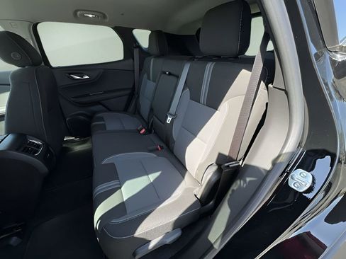 Certified 2025 Chevrolet Blazer LT w/ Convenience Package image 23
