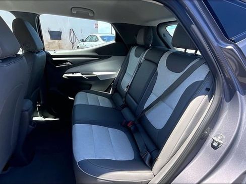 Used 2022 Chevrolet Bolt EUV Premier FWD image 24