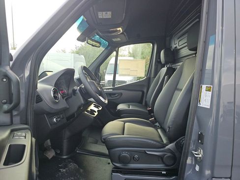 New 2025 Mercedes-Benz Sprinter 2500 image 22