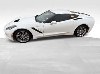 Used 2017 Chevrolet Corvette Stingray Coupe w/ 1LT RWD video 3