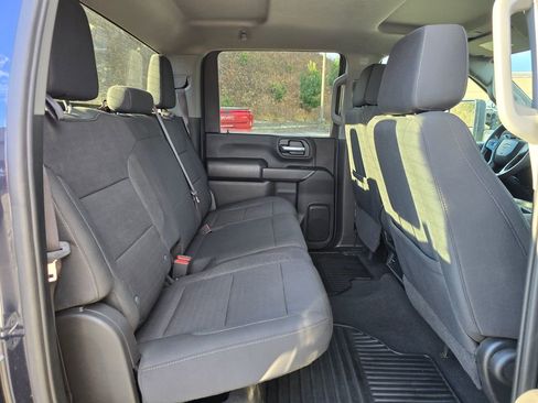 Certified 2024 Chevrolet Silverado 2500 Custom w/ Custom Value Package image 26