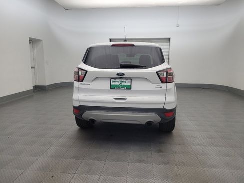 Used 2017 Ford Escape SE image 7