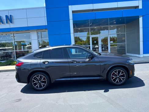 Used 2024 BMW X4 M40i w/ Premium Package AWD/4WD image 3