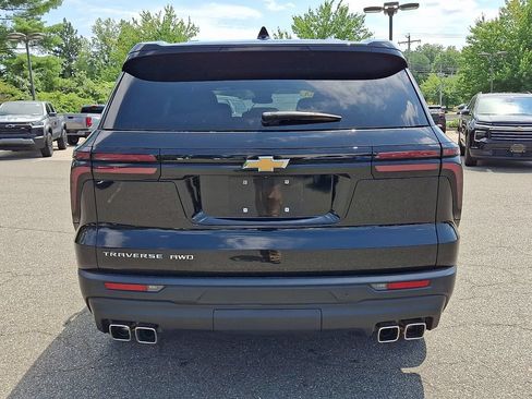 Certified 2024 Chevrolet Traverse LS AWD/4WD image 5