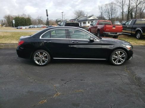 Used 2019 Mercedes-Benz C 300 4MATIC Sedan image 3