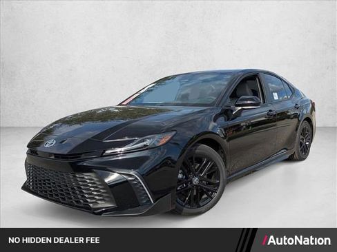 New 2026 Toyota Camry SE FWD image 1