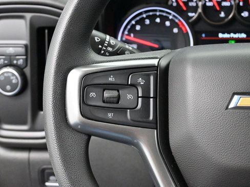 Used 2022 Chevrolet Silverado 1500 Custom w/ Safety Confidence Package RWD image 17