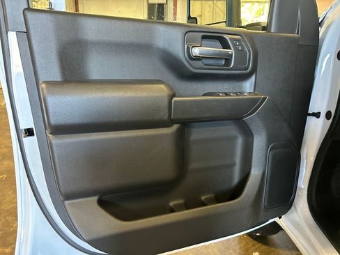 New 2026 GMC Sierra 2500 Pro w/ Convenience Package image 25