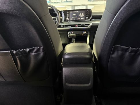 Used 2021 Kia K5 LXS image 30