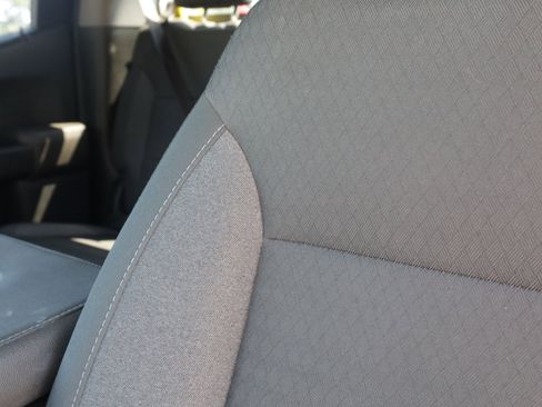 Used 2023 Chevrolet Silverado 1500 Custom image 19