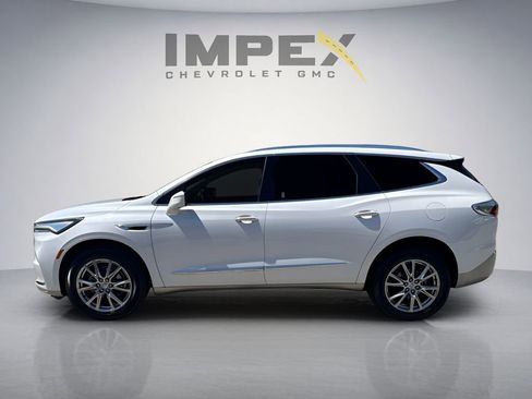 Used 2023 Buick Enclave Premium w/ Experience Buick Package FWD image 2