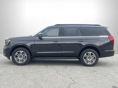 New 2026 Ford Expedition Active image 24