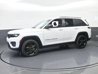 Used 2024 Jeep Grand Cherokee Altitude RWD video 2