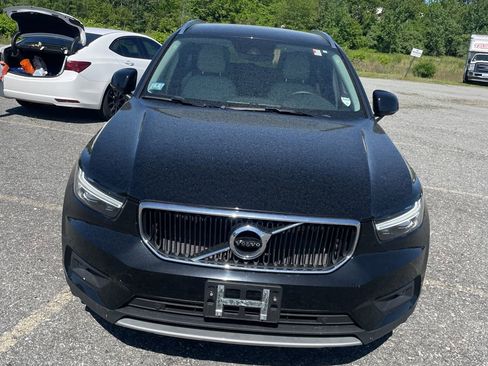 Used 2021 Volvo XC40 T5 Momentum AWD/4WD image 8