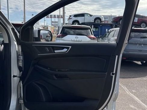Used 2018 Ford Edge SEL w/ Equipment Group 201A image 14