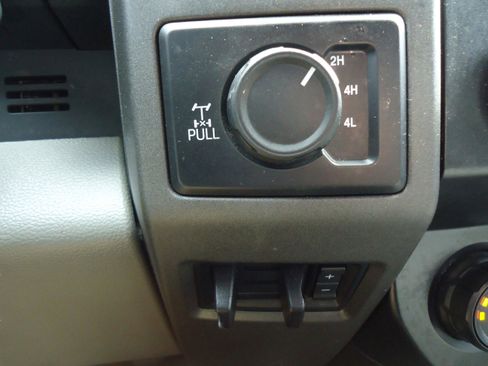 Used 2022 Ford F350 XL w/ Power Equipment Group image 24