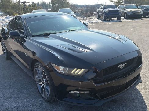Used 2015 Ford Mustang GT Premium image 22