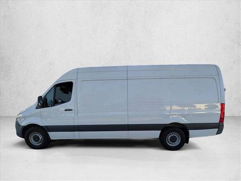 Used 2023 Mercedes-Benz Sprinter 2500 image 8