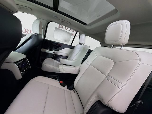 New 2026 Lincoln Aviator 2WD image 26