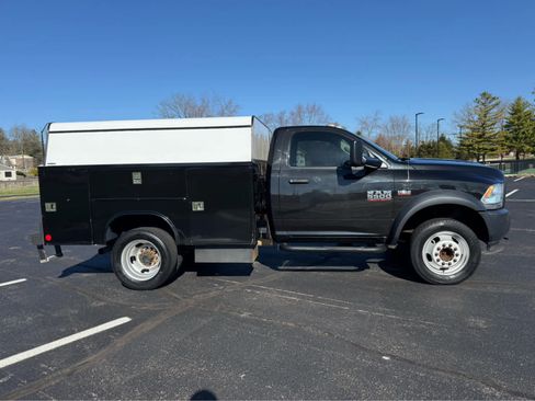 Used 2016 RAM 5500 Tradesman w/ Payload Upgrade Package AWD/4WD image 11