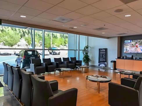 Used 2019 Mercedes-Benz E 300 image 37