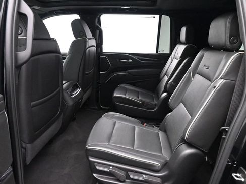 Used 2024 Cadillac Escalade ESV Sport AWD/4WD image 14