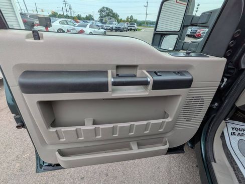 Used 2010 Ford F250 XLT AWD/4WD image 17