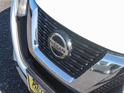 Used 2019 Nissan Rogue S w/ Special Edition Package FWD image 14