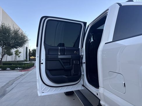 Used 2022 Ford F450 Platinum image 12