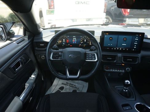 Used 2024 Ford Mustang GT RWD image 17