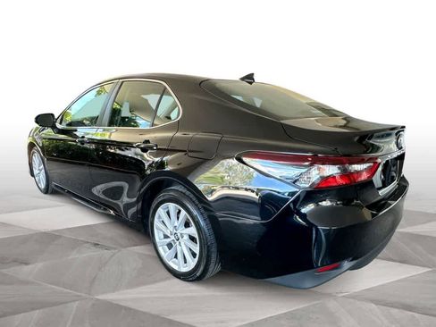 Used 2023 Toyota Camry LE FWD image 6