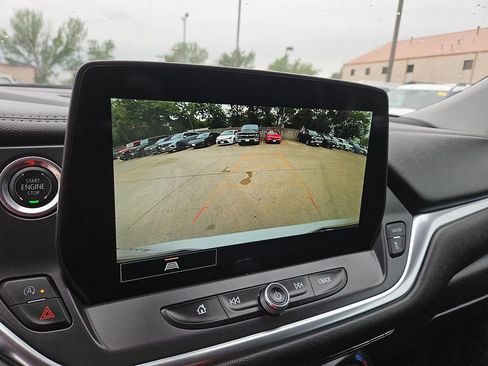 Used 2025 Chevrolet Blazer LT FWD image 22