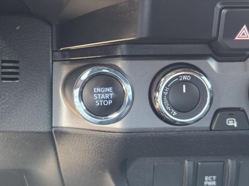 Used 2023 Toyota Tacoma TRD Sport w/ Black Out Package (TMS) AWD/4WD image 12