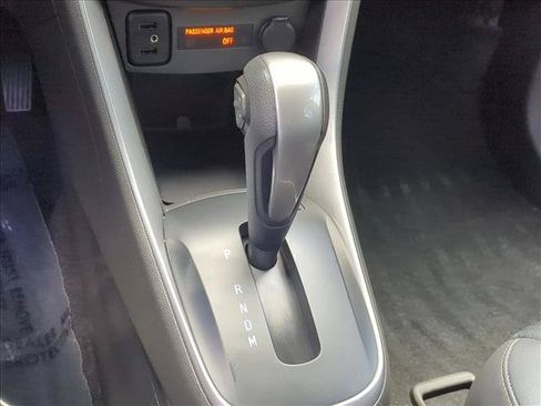 Used 2022 Chevrolet Trax LT w/ Sport Edition FWD image 12