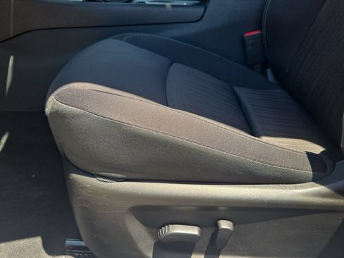 Used 2025 Nissan Altima 2.5 SV FWD image 27