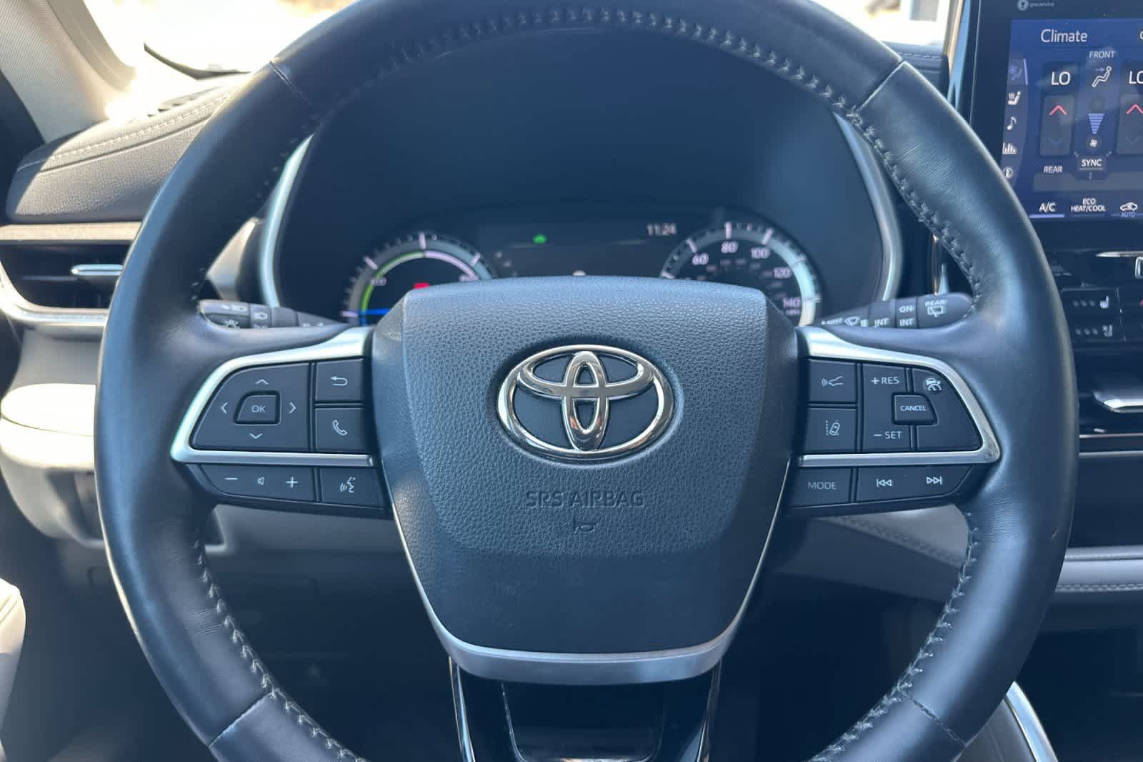 Used 2022 Toyota Highlander Limited AWD/4WD image 28