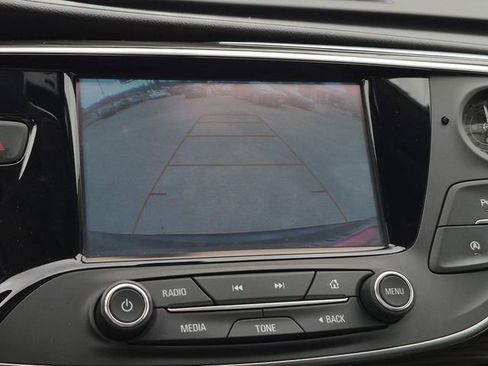 Used 2019 Buick Envision Essence FWD image 41